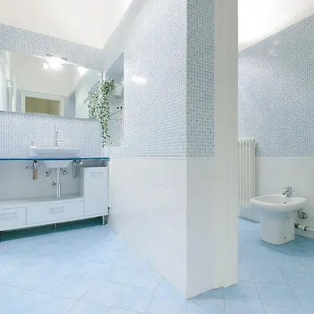 Super - Antique Flat Apartment
