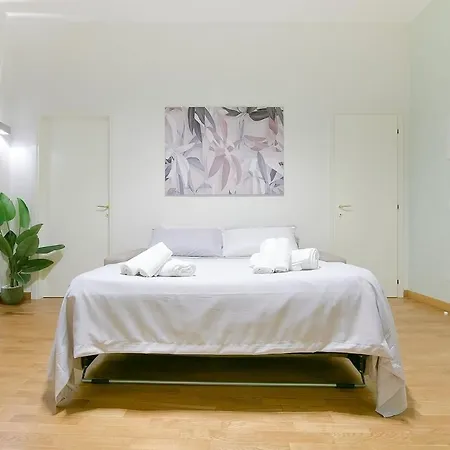 Super - Antique Flat Apartment